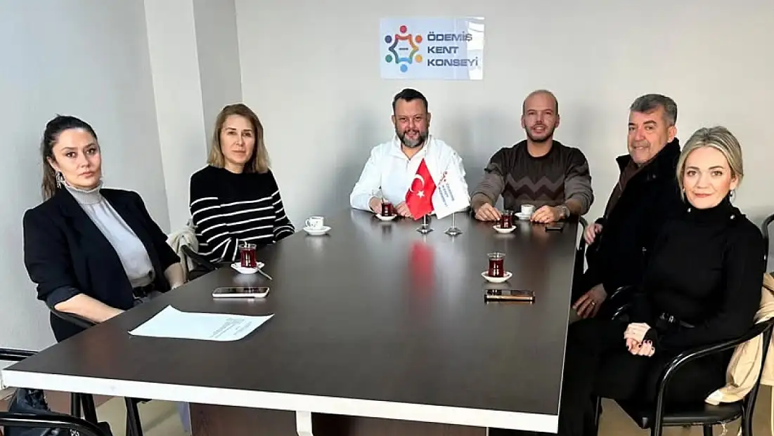 CHP ÖDEMİŞ’TEN KENT KONSEYİ’NE ZİYARET