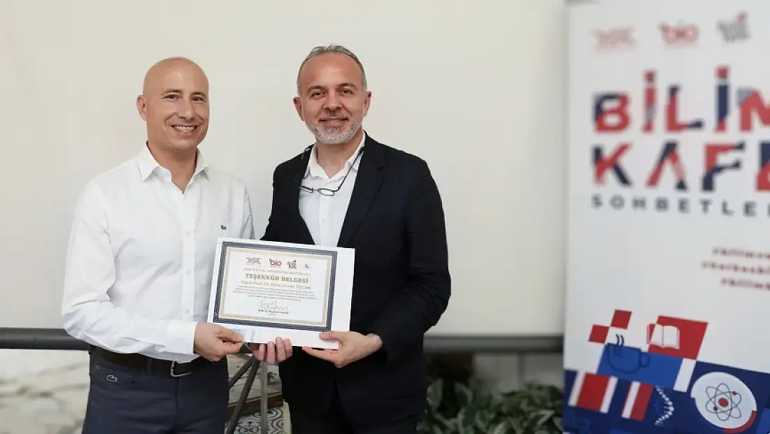 DEÜ Bilim Kafe Sohbetleri’nde “Kalp Pili ile Yaşamak” konuşuldu