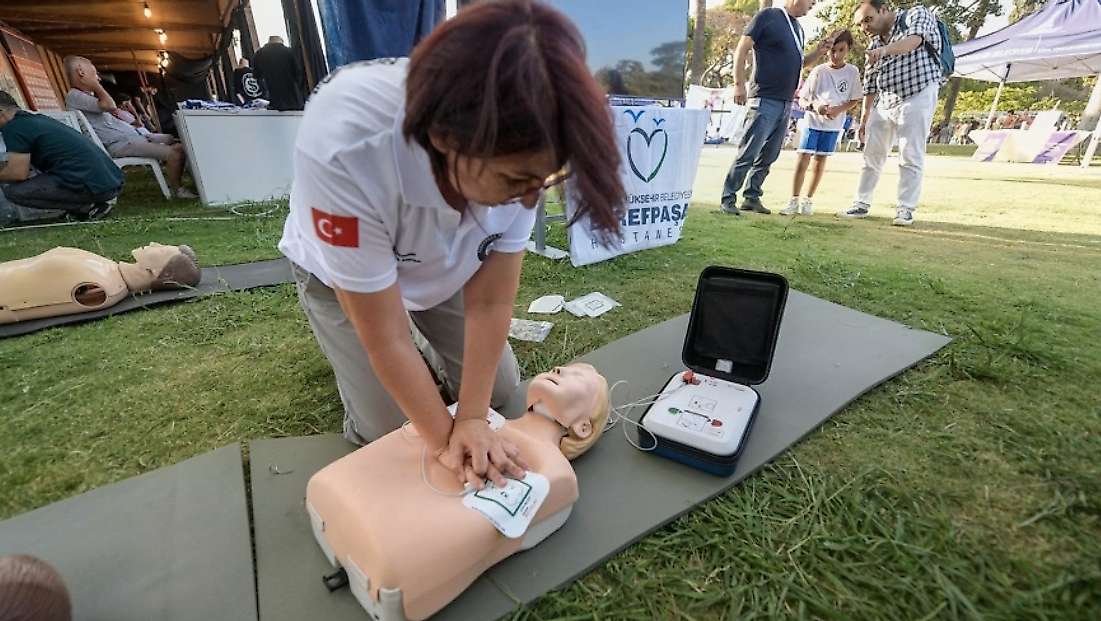 İzmir’de kalp durmalarına karşı 50 cihazlık önlem
