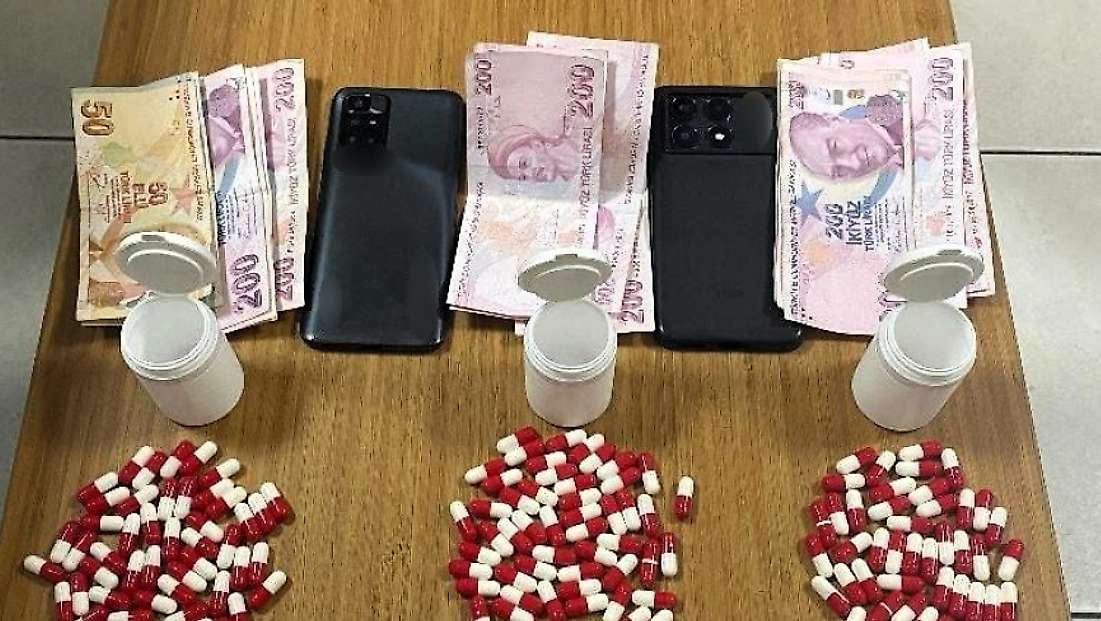 İzmir’de operasyonlar: 92 aranan kişi yakalandı, 72 kişi tutuklandı