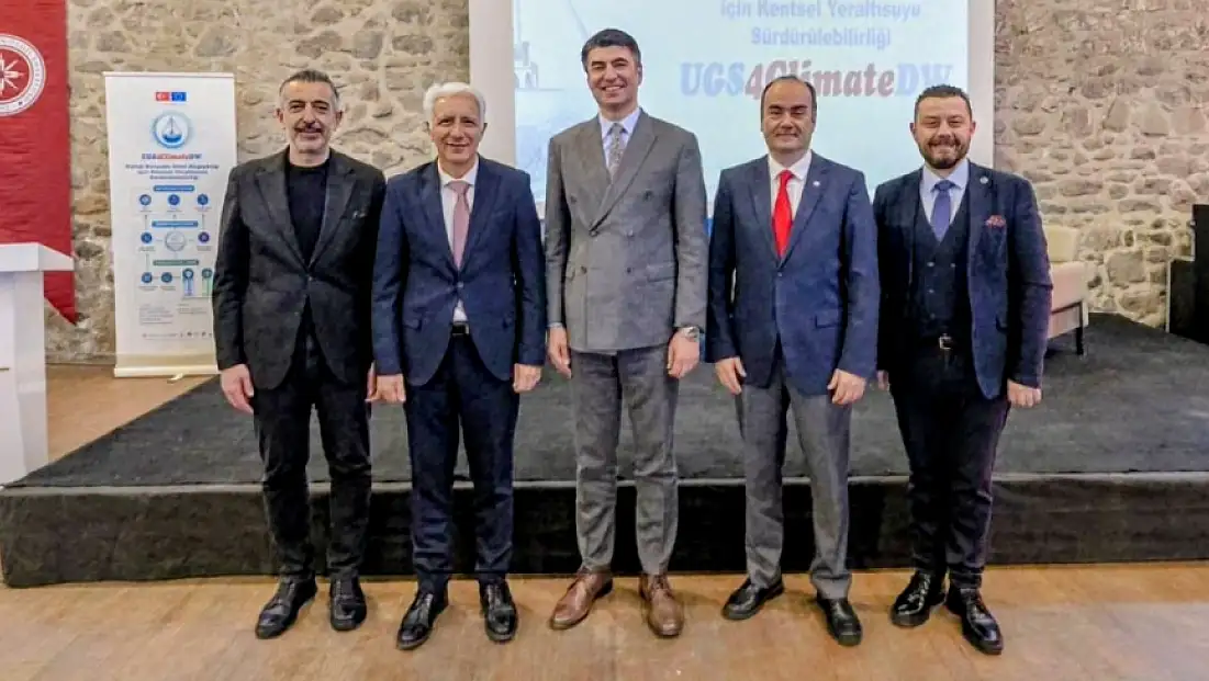 İzmir’de su krizi ve yeraltısularının sürdürülebilirliği panelde ele alındı