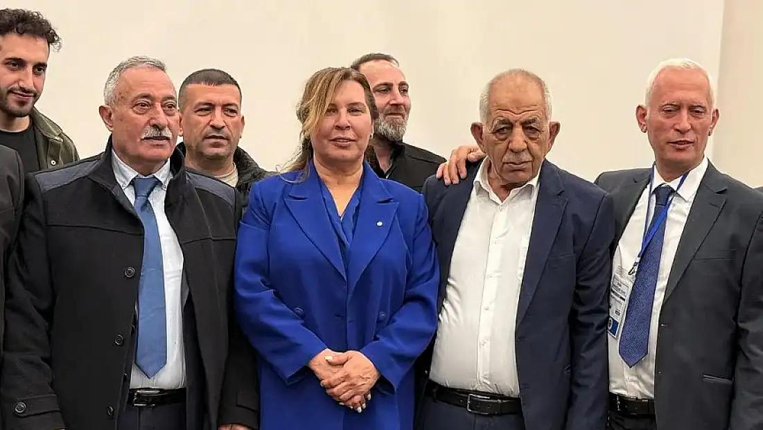 İzmir Kahveciler Odası’nda seçimi Büyükdemir yeniden kazandı