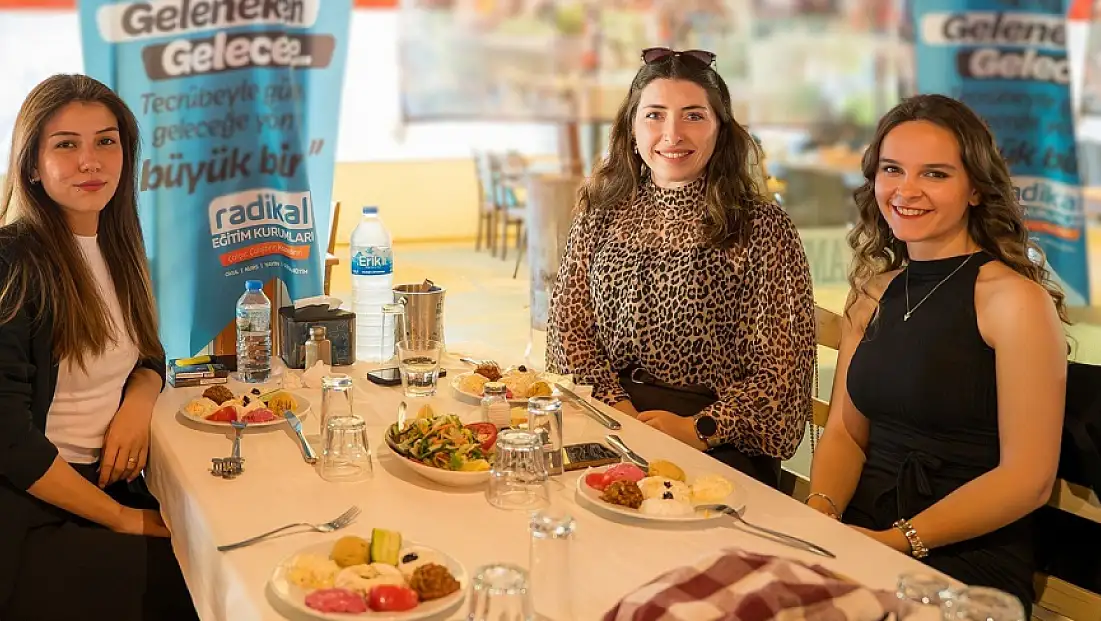 Radikal Eğitim Kurumları'nda “Gelenekten Geleceğe” buluşması
