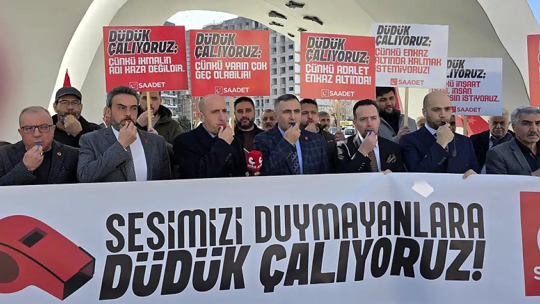 Saadet Partisi’nden 6 Şubat depreminin yıldönümünde: Deprem düdüğü eylemi