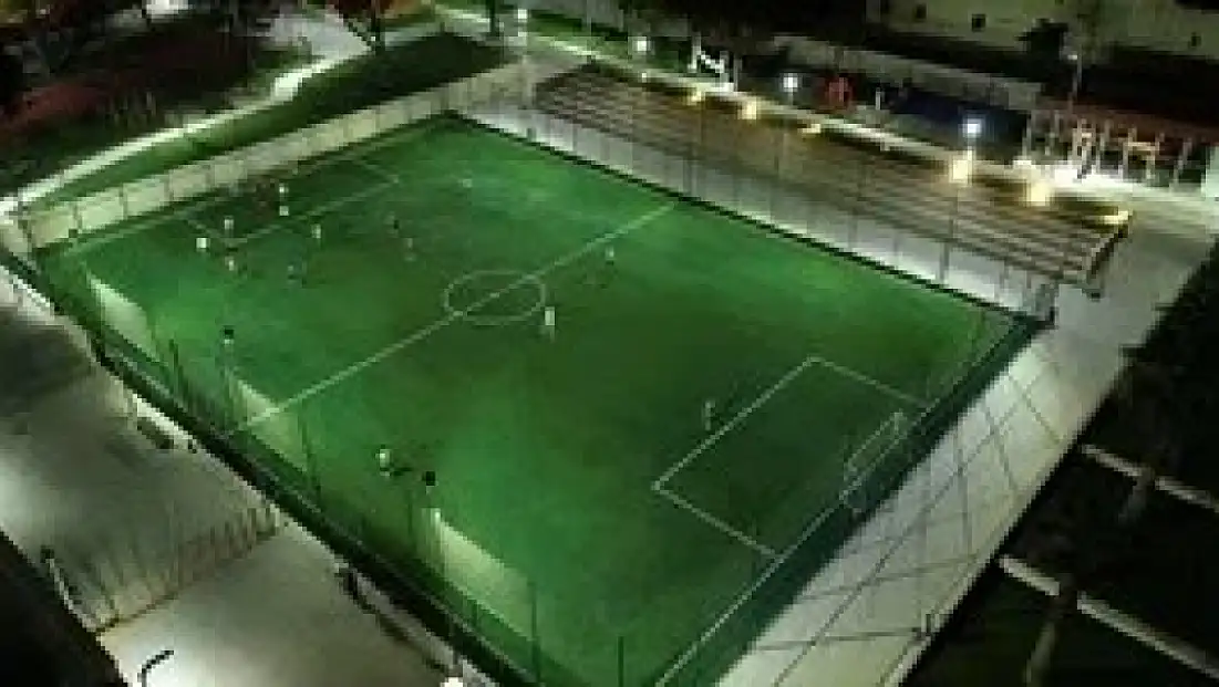 Spora erişim zorlaşıyor mu, Torbalı’da halı saha ücretleri?