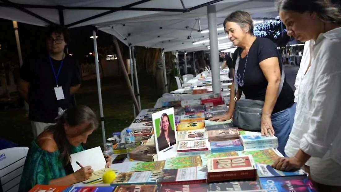 Torbalı’da 2. Güz Kitap Günleri’nde bilim, hukuk ve edebiyat buluşması