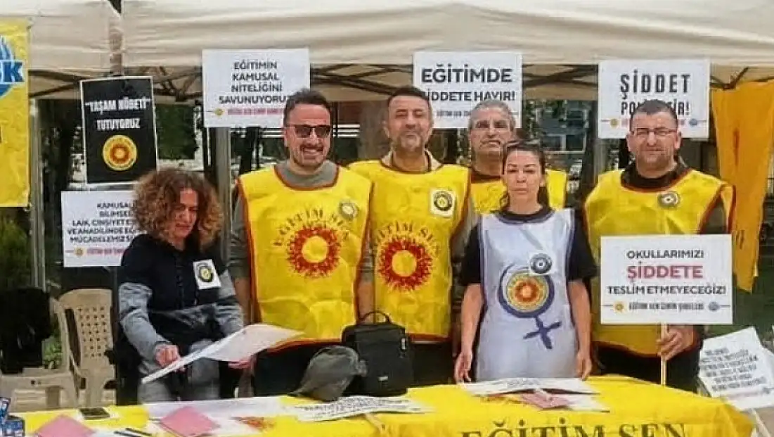 Torbalı’da eğitimcilerden “Yaşam Nöbeti”: Şiddete karşı tepki büyüyor