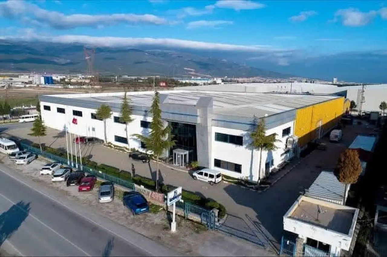 Bizden Giyim işçileri 1 yılı aşkın süredir alacaklarını alamıyor