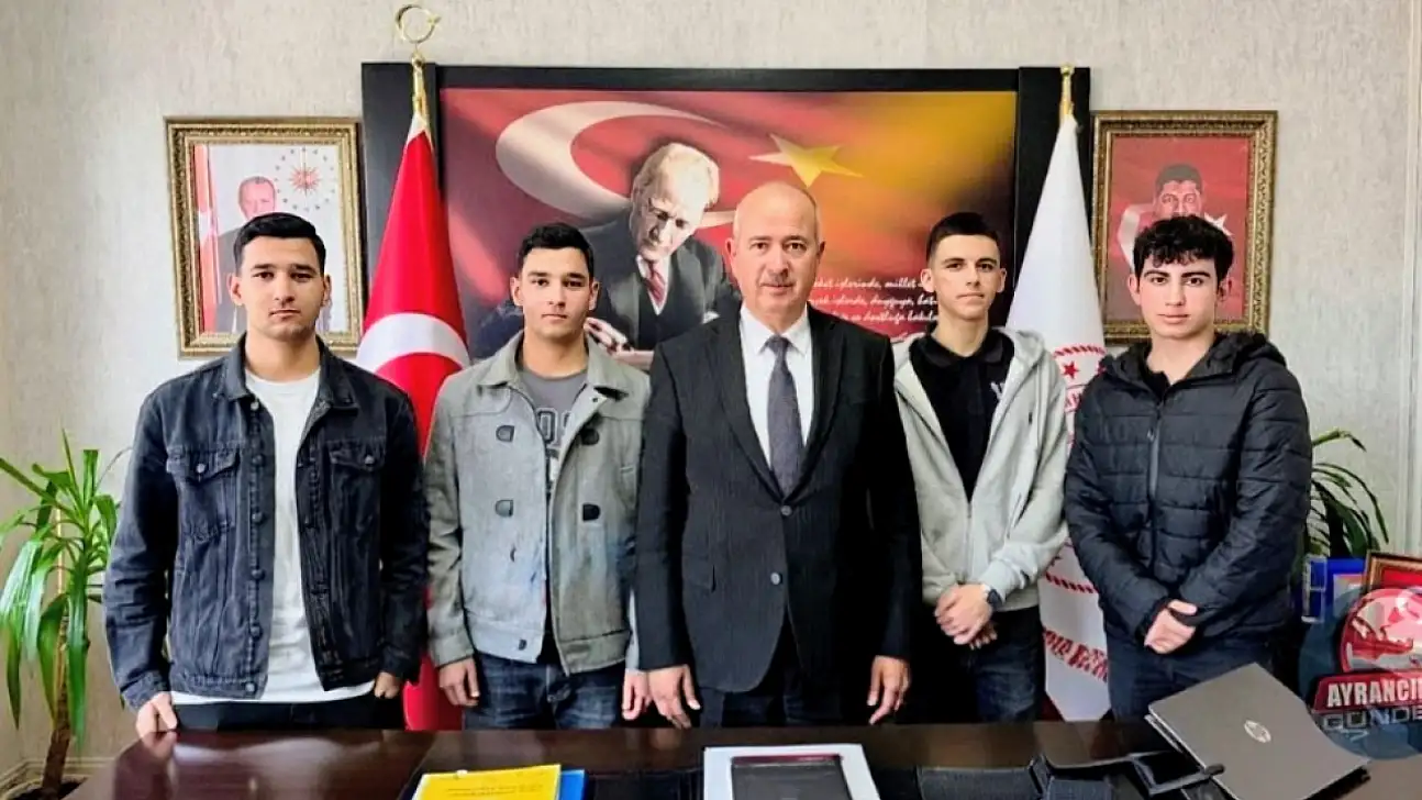 Ayrancılar Pancar Özel OSB MTAL satrançta İzmir şampiyonu oldu