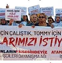 Atamay Tekstil işçilerinden Tommy Hilfiger mağazaları önünde eylem