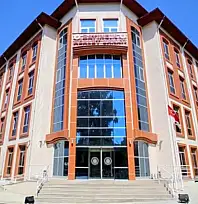 Bayındır'da otomobil ve motosiklet hırsızı yakalandı