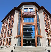 Bayındır'da yasa dışı bahis operasyonu: 3 şüpheli tutuklandı