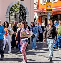 Emeklilere ücretsiz İzmir gezisi başladı: İşte gün gün gezi programı