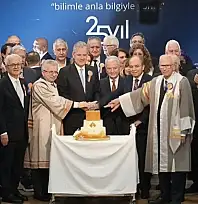 İzmir'de çeyrek asırlık gurur: İEÜ 25 yaşında