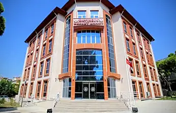 Bayındır'da otomobil ve motosiklet hırsızı yakalandı