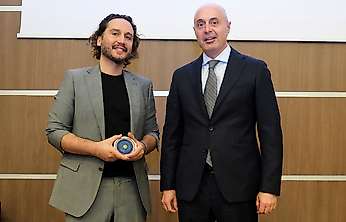 ESİAD ve Yaşar Üniversitesi geleceğin ulaşımını masaya yatırdı