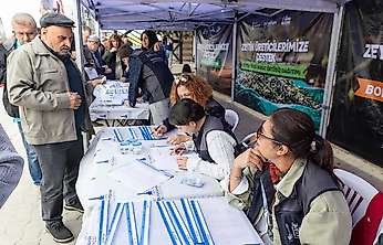 İzmir'de 391 zeytin üreticisine destek
