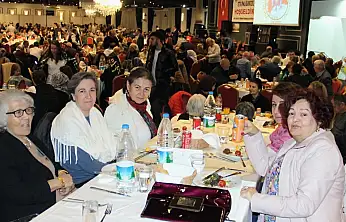 İzmir'de Erzincanlılar birlik ve dayanışma gecesinde buluştu