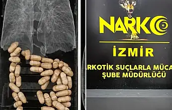 İzmir'de havalimanında uyuşturucu operasyonu: Midelerinden 1,3 kilo eroin çıktı