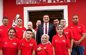 Torbalı'da belediye kafelerinde çay ve su 7,5 TL