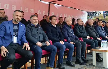 Yağmura karşın 20 bin kişi katıldı: Akalan'da boğa güreşleri festivali coşkusu