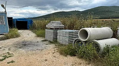 Komşusunu altın için öldürüp cesedini yaktığı öne sürülen kadın tutuklandı