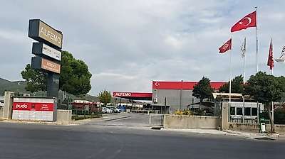 Torbalı Alfemo'da görüşme sonrası bazı işçiler işbaşı yaptı