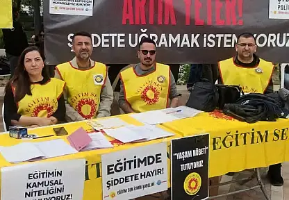 Torbalı'da eğitimcilerden 'Yaşam Nöbeti': Şiddete karşı tepki büyüyor