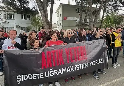 Torbalı'da öğretmenlerden Siverek'teki okul saldırısına tepki