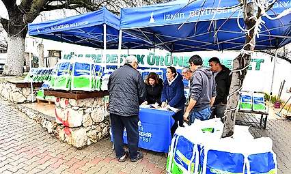 İzmir Büyükşehir Belediyesi'nden üreticiye 57 milyon liralık destek