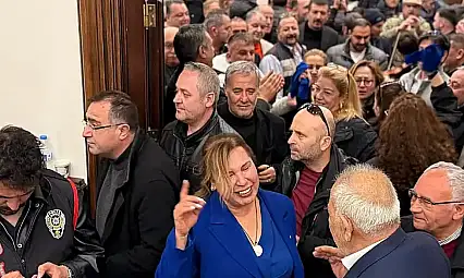 İzmir Kahveciler Odası'nda seçimi Büyükdemir yeniden kazandı