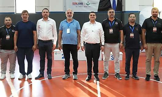 Torbalı'da 260 minik sporcu satranç turnuvasında buluştu