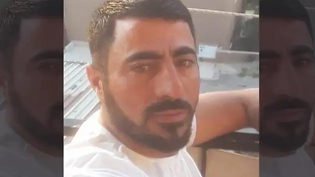 Annesiyle gördüğü kişiyi öldürdü