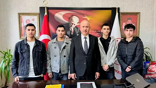 Ayrancılar Pancar Özel OSB MTAL satrançta İzmir şampiyonu oldu