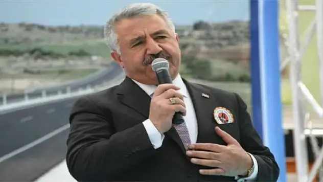 Bakan Arslan'dan İZBAN müjdesi