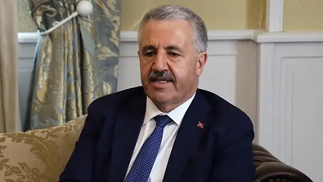 Bakan Aslan’dan 3. Havalimanı açıklaması