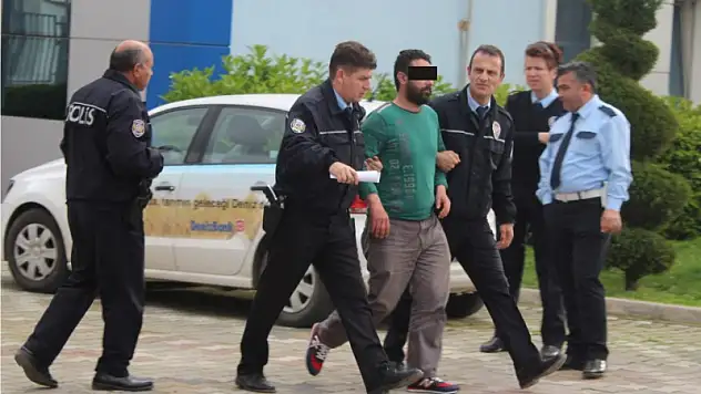 Bankayı soydu, 180 bin Lira ile kaçarken yakalandı