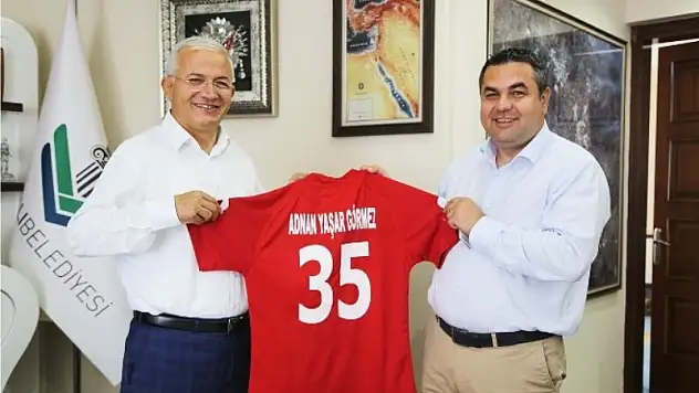 Başkan'a 35 Numaralı Forma