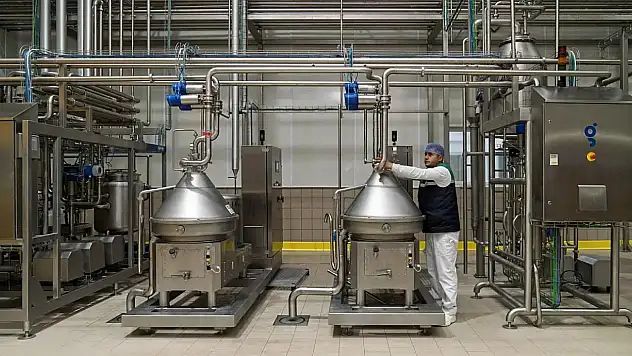 Bayındır Süt Fabrikası yeniden üretime başladı