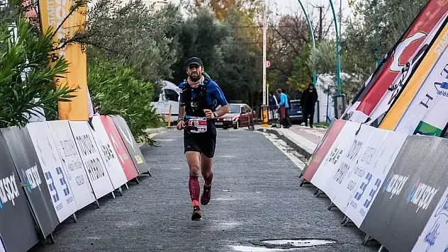 Öğrencilere ışık yakmak için koşacak