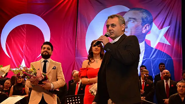 BKM'den kahramanlık türküleri yankılandı