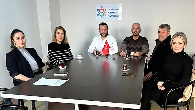 CHP ÖDEMİŞ'TEN KENT KONSEYİ'NE ZİYARET