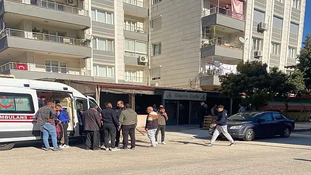 Cumhuriyet Mahallesi'nde silahlı sopalı kavga