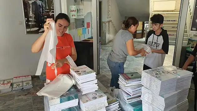 Ders kitapları hazır