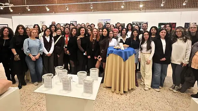 DEÜ'de genç sanatçıların 'SERÜVEN'i sanatseverlerle buluştu