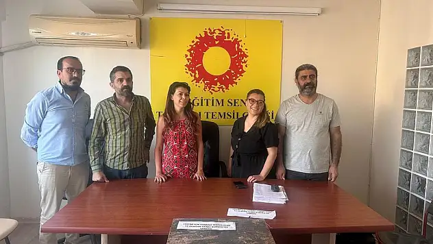 EĞİTİM SEN'DE BAYRAK DEĞİŞİMİ YAŞANDI