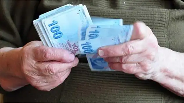 Emekliye 224 TL zam