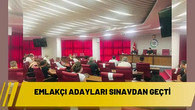 Emlakçı adayları sınavdan geçti