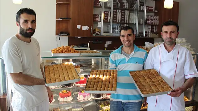 En tatlı mesai başladı