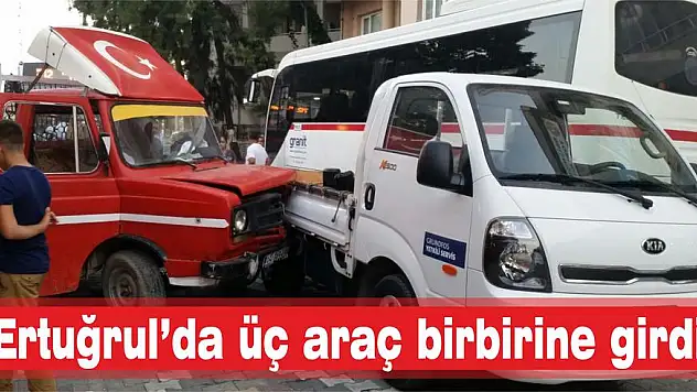 Ertuğrul’da üç araç birbirine girdi